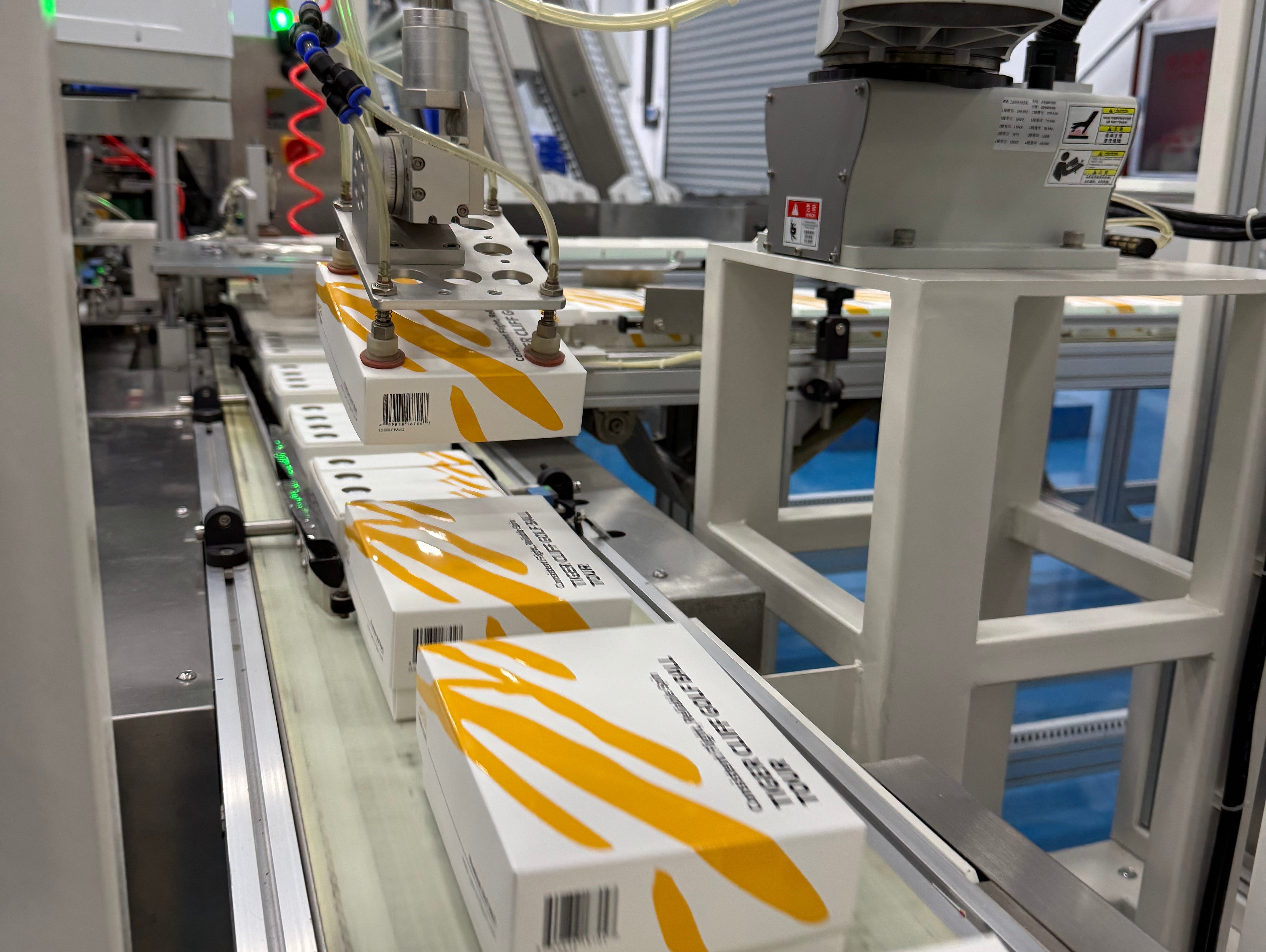 How is a Tiger Cliff Golf Ball Made in Factory