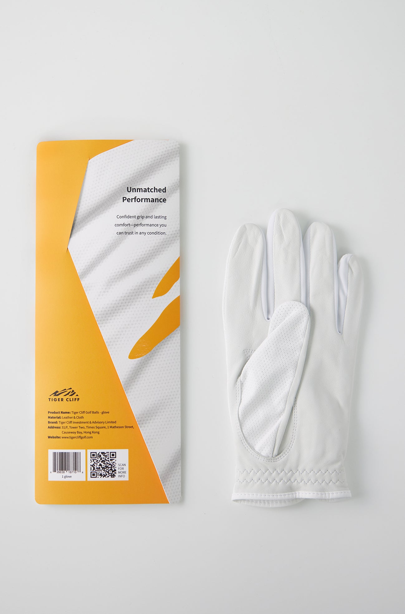 Tiger Cliff golf glove with packaging.